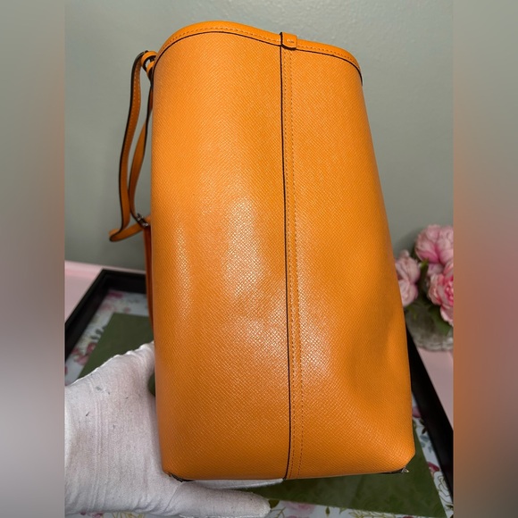 Coach Signature Reversible Tote Brown with Orange Trim and Pouch - Picture 9 of 16